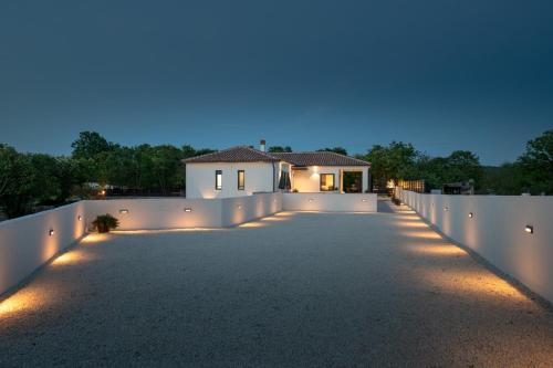 Villa "M" in Filipana