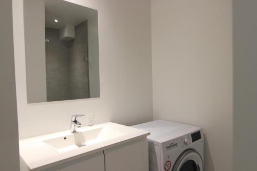 2-BR w a balcony in Frederiksberg C - 189, Копенгаген (фото 9)