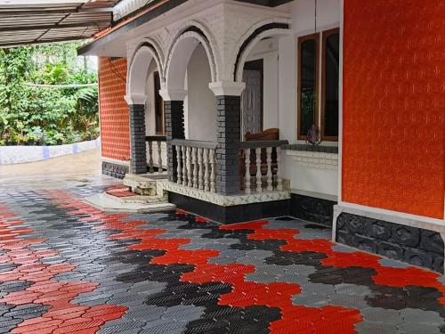 Suryas Home Stay - Munnar