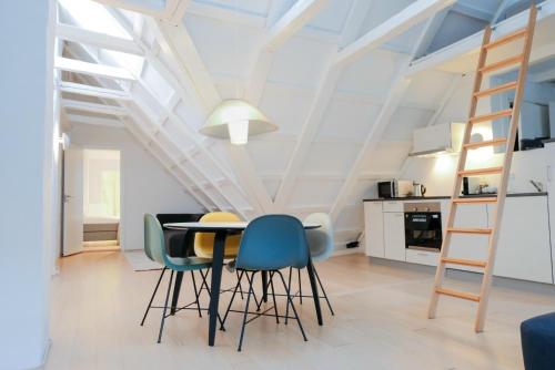 Impressive penthouse in the heart of Copenhagen - image 9