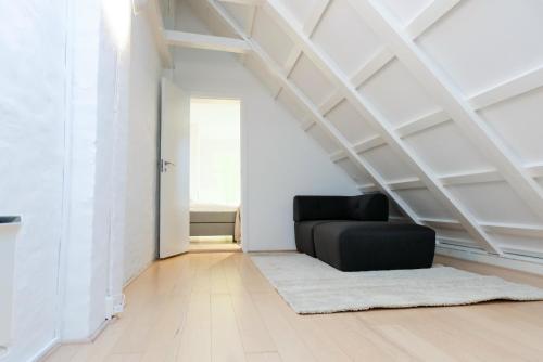 Impressive penthouse in the heart of Copenhagen - image 2