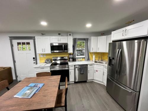 Bear Run Bungalow - image 12