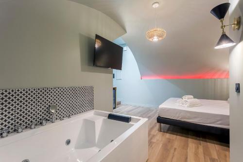 Suite Romantique Balnéo Centre Lyon, Lyon (fotografie 7)