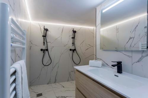 Suite Romantique Balnéo Centre Lyon, Lyon (fotografie 9)