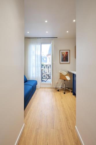 Studio design tout équipé avec balcon, Paris (photo 9)