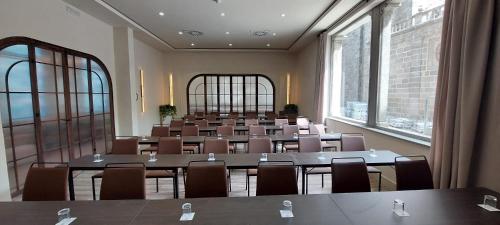 Palacio Valderrabanos - image 10