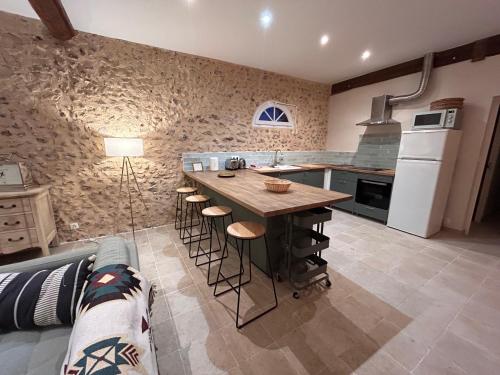 virtuve, Gîte de L'Oliviade - Campagne & Confort (Gite de L'Oliviade - Campagne & Confort) in Saint-Arnoult-des-Bois