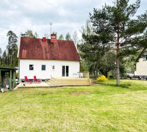 Villa with 4 bed rooms with internet in Vimmerby – khách sạn tại Bäckhult