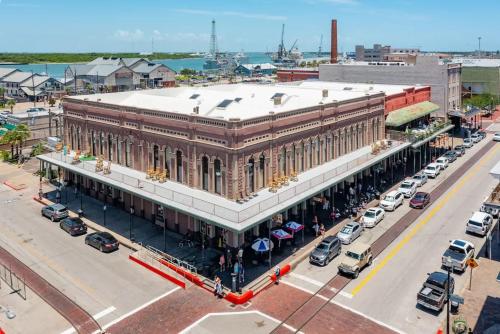 Historic Strand Lofts by 3rd Coast Getaways