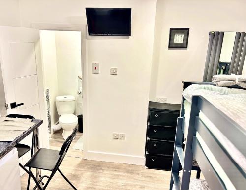 Lux 2 bed Apartment ManCity Stadium, COOP Arena, Picadilly, Манчестер (фото 6)
