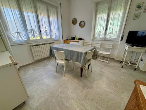 Two-Bedroom Apartment image 6
