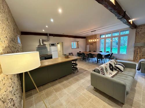 virtuve, Gîte de L'Oliviade - Campagne & Confort (Gite de L'Oliviade - Campagne & Confort) in Saint-Arnoult-des-Bois