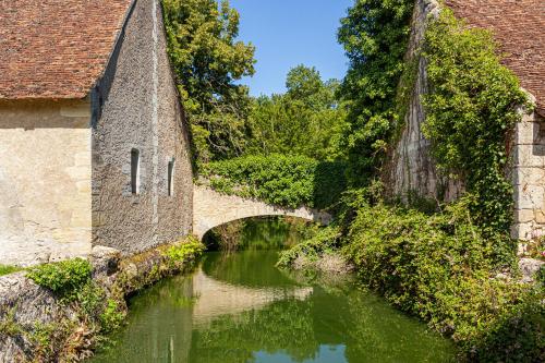 The Chateau de Paradis, an elegant estate located in the Loire Valley