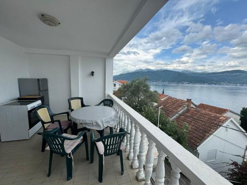 Boka charter 2 in Krasici