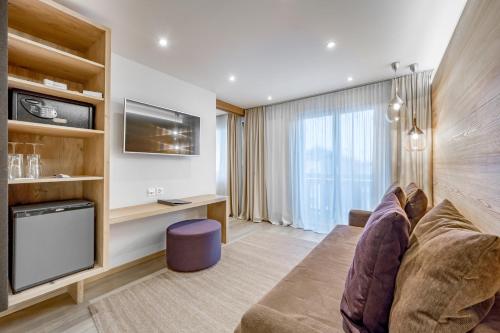 2 bedrooms, 3 beds