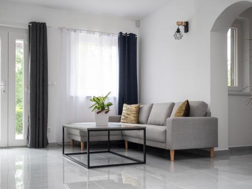 Írisz Apartman (Irisz Apartman) in Balatonmáriafürdő