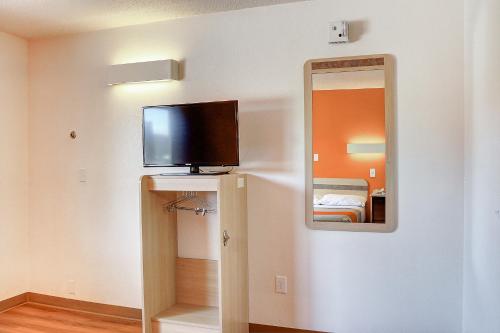 設施, Motel 6 Santa Fe, NM in 聖菲城中心