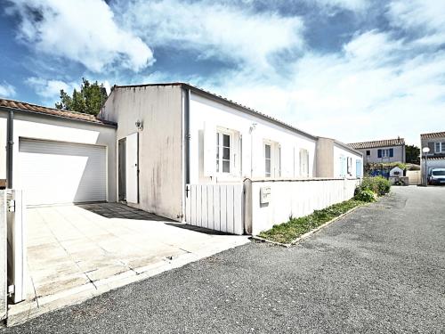 Holiday Home ALTHEA by Interhome - Location saisonnière - Saint-Pierre-d'Oléron