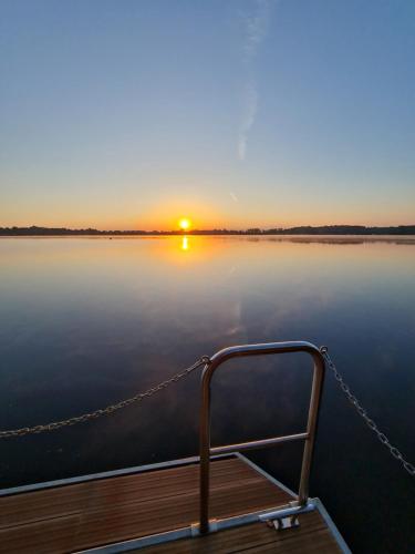 Seezeit- Schwielochsee- Hausboot