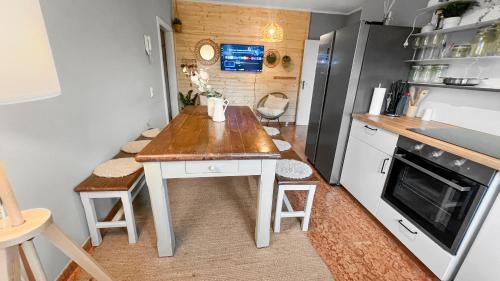 Flatista Homes - Penthouse with Rooftop Gym, Monachium (zdjęcie 8)