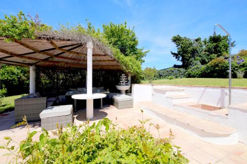 สวน, Villa CAMPO in บาเอีย เด กาซาเรส
