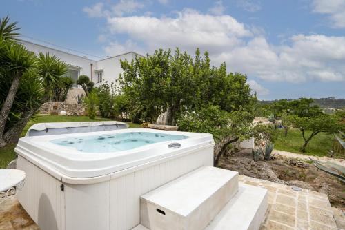 New Villa Tala with jacuzzi