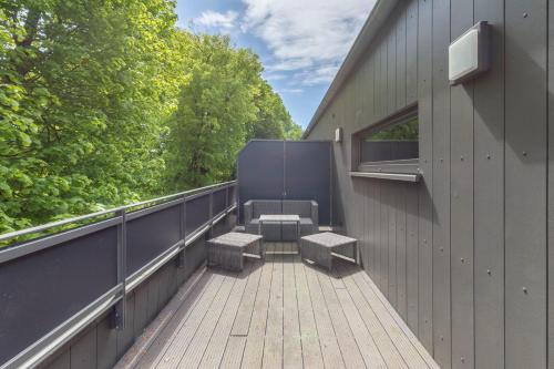 Penthouse Stine - image 10