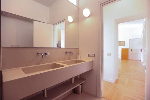 Giulio Cesare Penthouse Rental in Rome, Rome (photo 2)