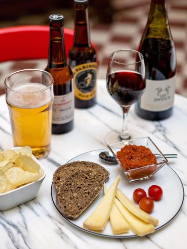 Le 18 Paris - image 11