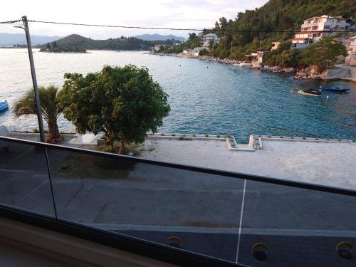 周邊環境, Blace - Vale in 布拉採