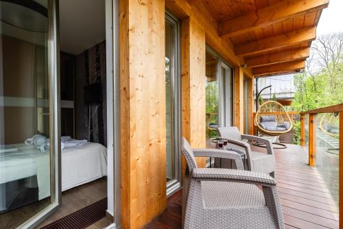 Apartment with Terrace image 4