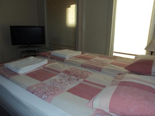 Estinn Apartment - image 12