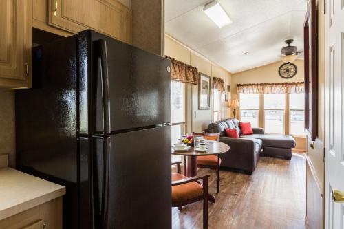 Red Shoes RV Park and Chalets - image 6