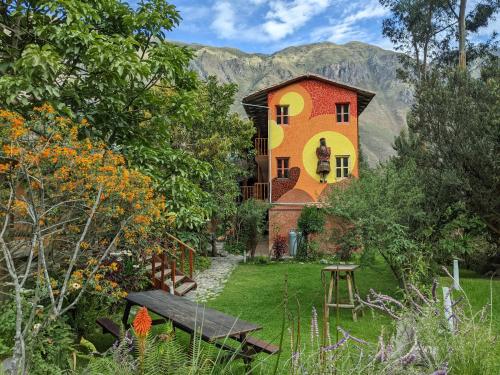 Full Moon Eco Lodge