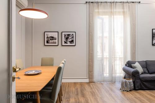 Constance Luxury Apartment by DomuSicily 4