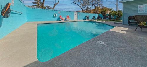 Vegas Getaway amazing Ground Floor with Pool and Games and BBQ, Las Vegas (foto 8)