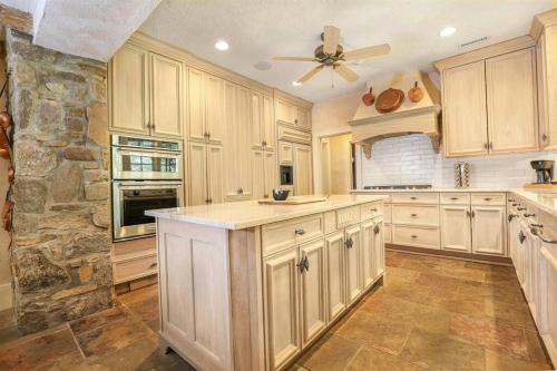 Entire Estate-High Country-Valle Crucis-Sleeps 12 in Valle Crucis (NC)