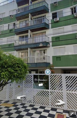 Exterior view, Apto familiar no Guaruja, proximo da Praia das Asturias near Churrascaria Yedo