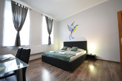 2 bedrooms, 2 beds