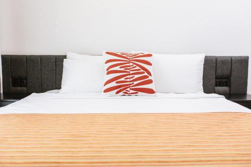 Ella Suites Hotel Room Type - Deluxe Double Room