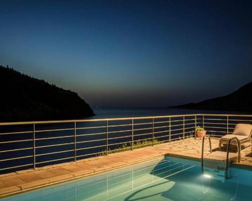 Charming Kefalonia Villa, Villa Kazaana, 3 Bedrooms, Seafornt, Spectacular Sea Views, Private Outdoor Pool, Assos