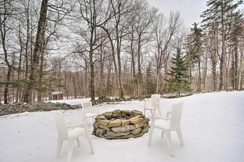 Relaxing Home Mins from Mt Snow, Hiking, and Lakes Relaxing Home Mins from Mt Snow, Hiking, and Lakes