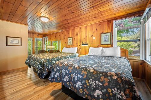 Deluxe Double Room with Balcony or Patio