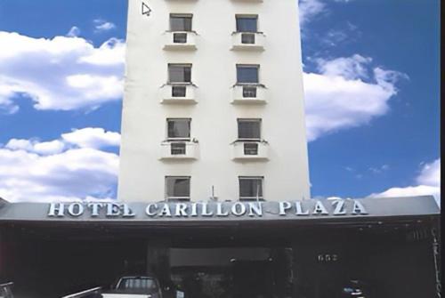 Carillon Plaza Hotel