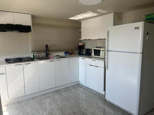 beautiful private entrance two bedroom suite water front in Victoria, Canada