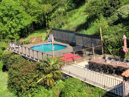 Le Moulin du Gué en Vendée Gite atypique et exceptionnel de 15 personnes au bord de l'eau à 30 minutes du PuyduFou