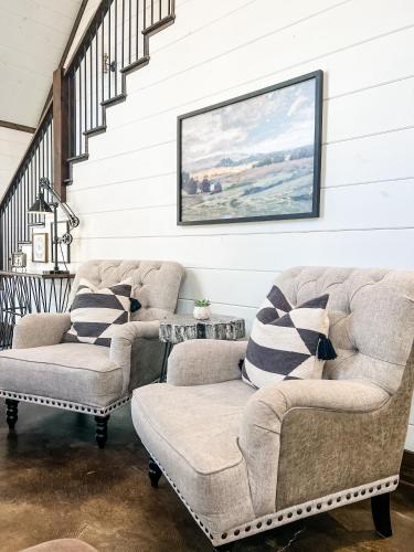 Best Location! Good Pines Roll: 2BR+Loft/Sleeps 10 in Broken Bow, USA