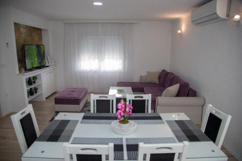 Apartment Garden - image 13