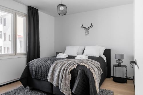 Lux Eight - Modern 2BR Apartment Turku 4
