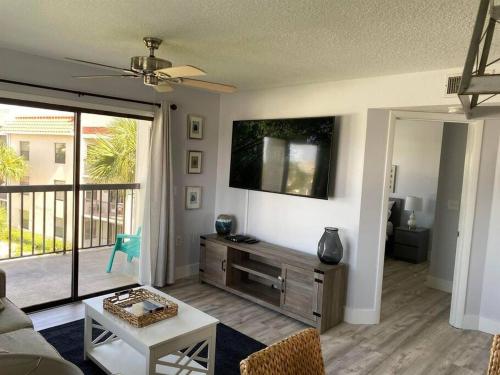 Ocean Front Ocean Village Condo in St. Augustine, USA